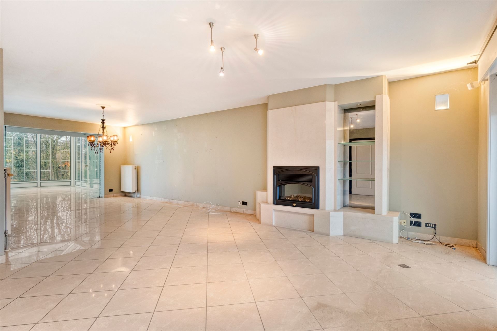 Villa op 1159m² grond. Uitstekend bereikbaar! foto 3