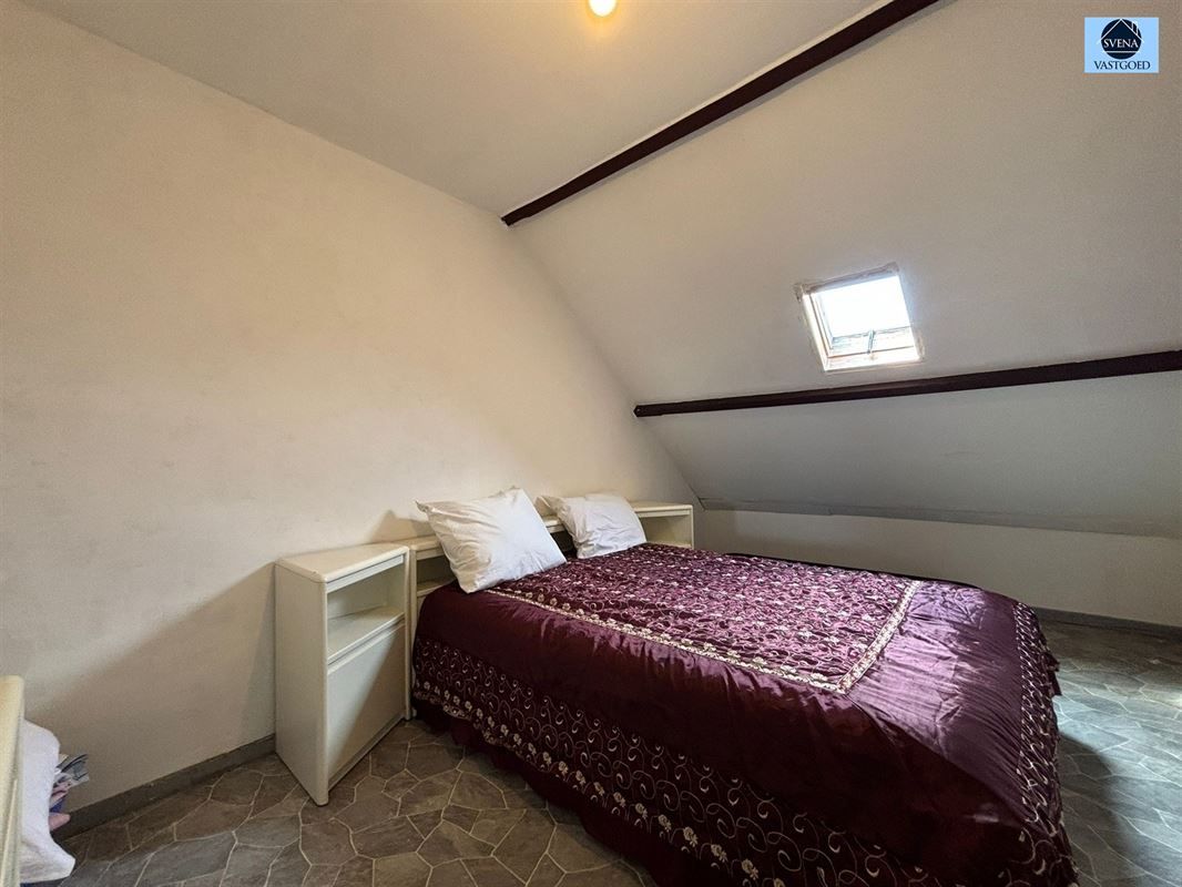 WONING MET 5 SLAAPKAMERS EN STADSTUINTJE. foto 10