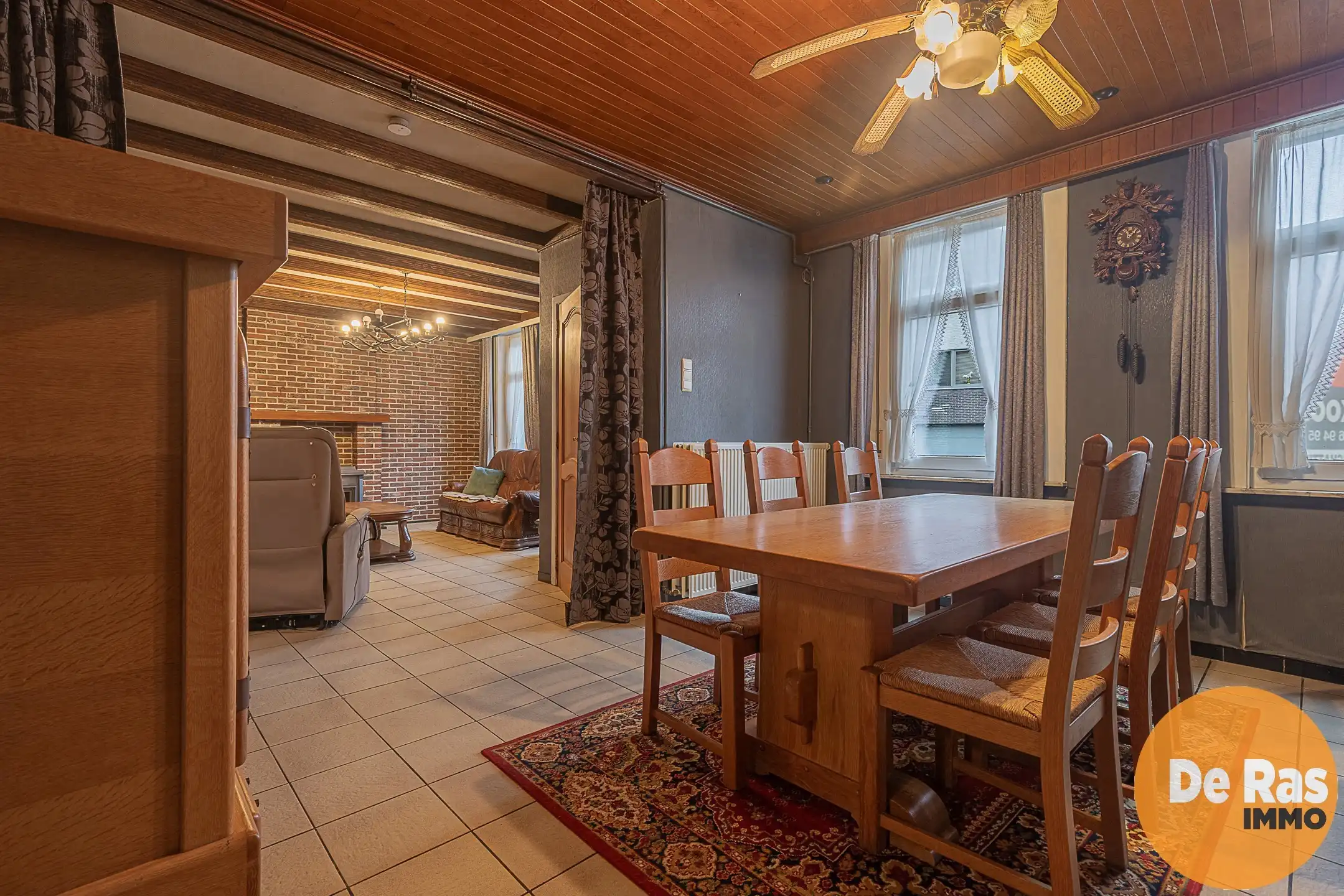 ROZEBEKE - Karakteristieke burgerwoning met loods foto 5