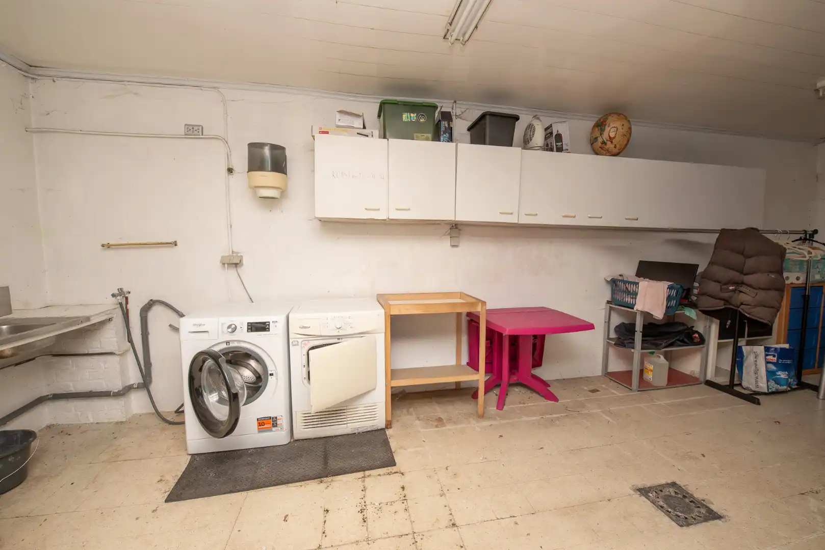 Halfopen bebouwing met 2 slaapkamers op groot perceel van 1305 m² foto 19