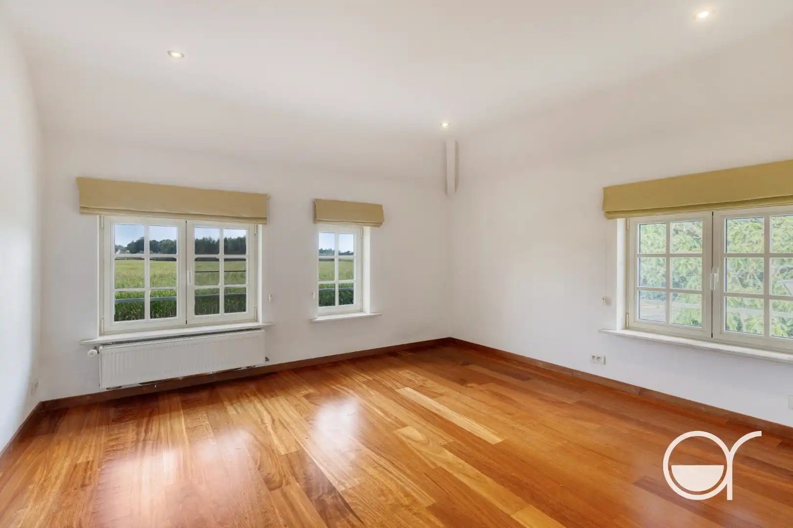Charmante woning met mooie tuin foto 7