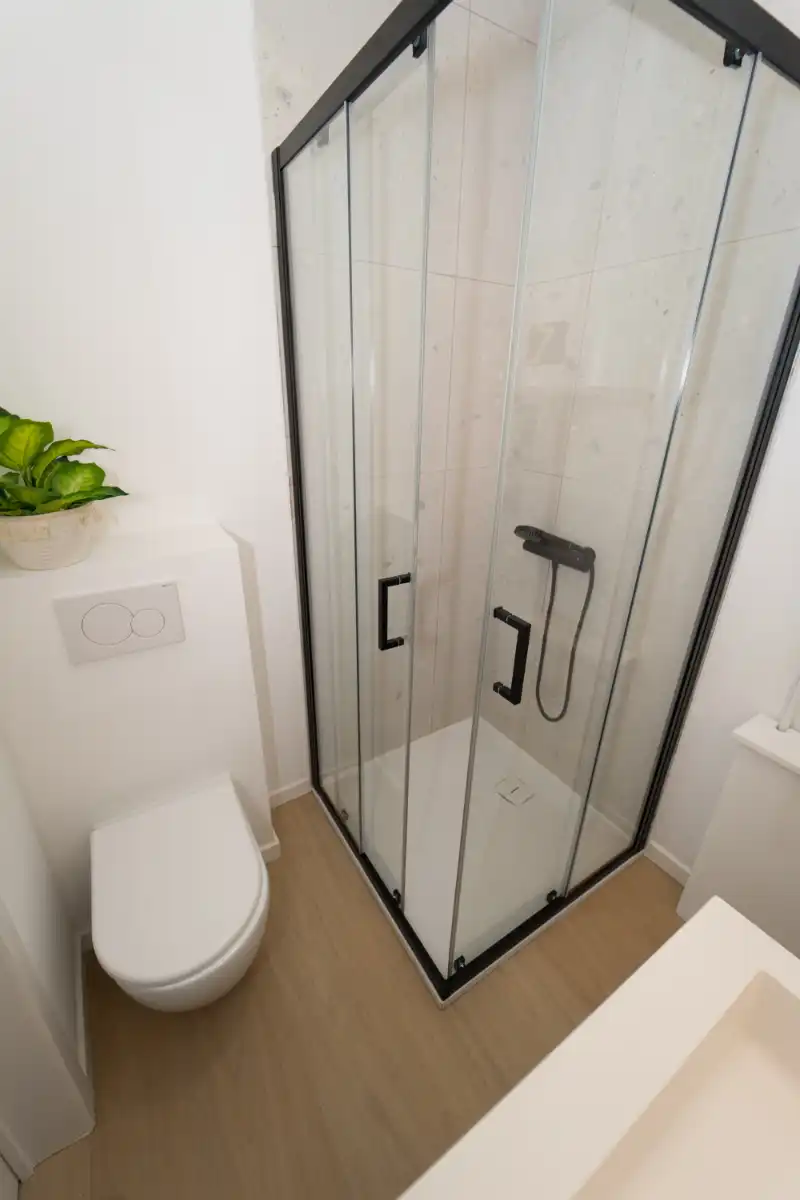 Gerenoveerd appartement (1 slaapkamer) met leuk terras foto 21