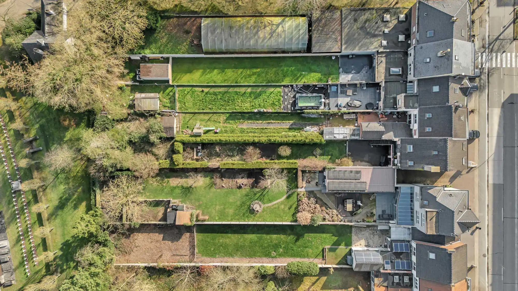 Bel-etage woning met 3 slaapkamers, garage en tuin foto 19