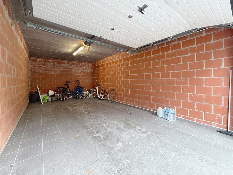 Prachtig hoekappartement met grote garage gelegen naast het E. Dermautpark foto 8