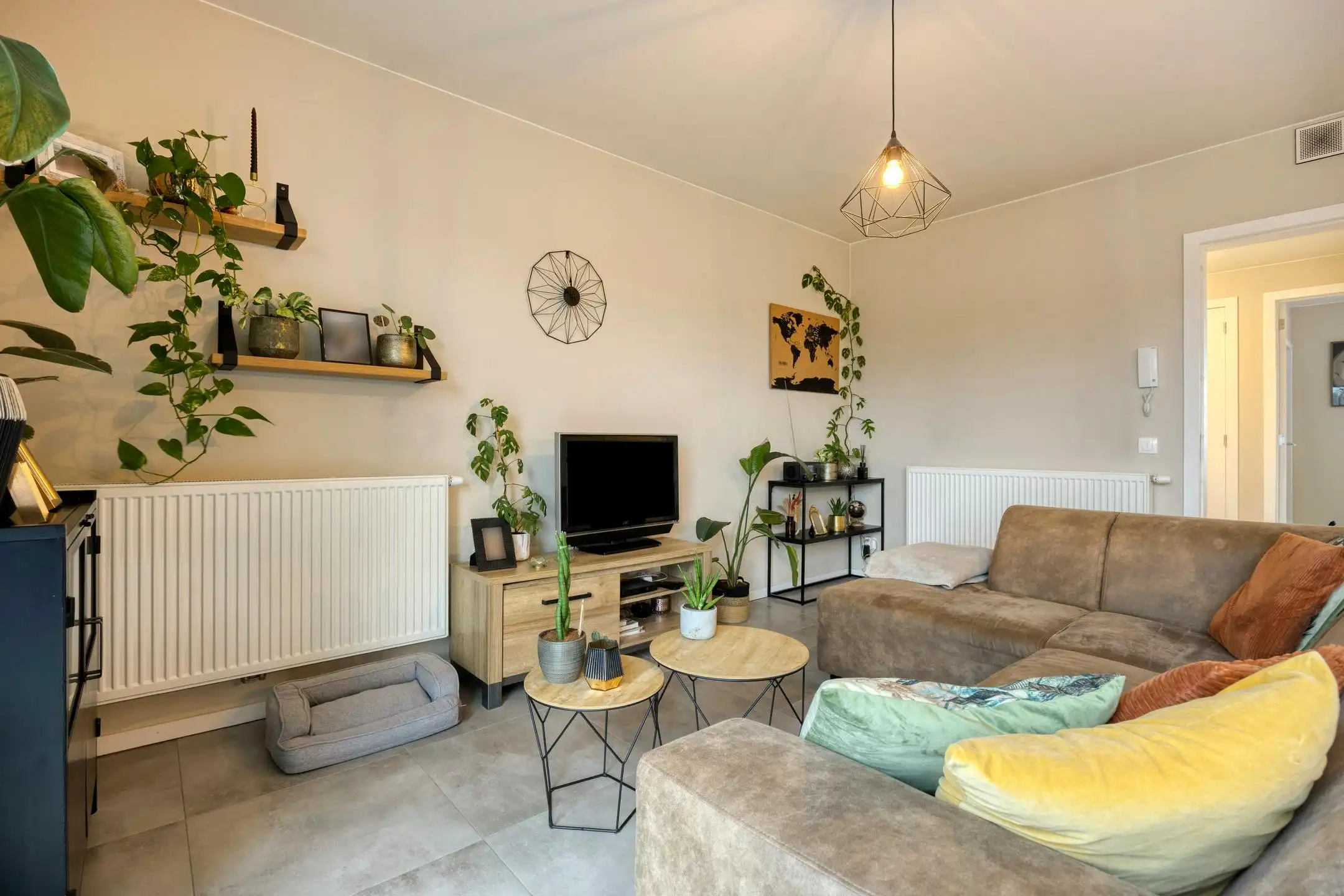 Instapklaar 1-slaapkamerappartement met terras en parking in Residentie Parkview te Vilvoorde foto 8