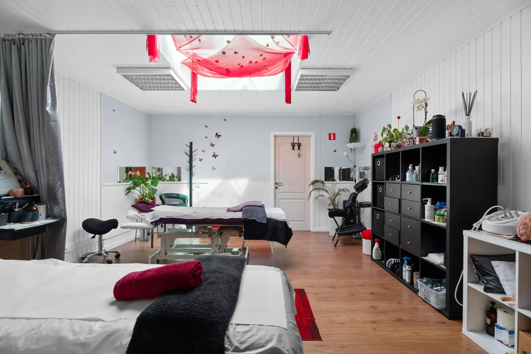 Centraal gelegen handelspand met woongelegenheid foto 4