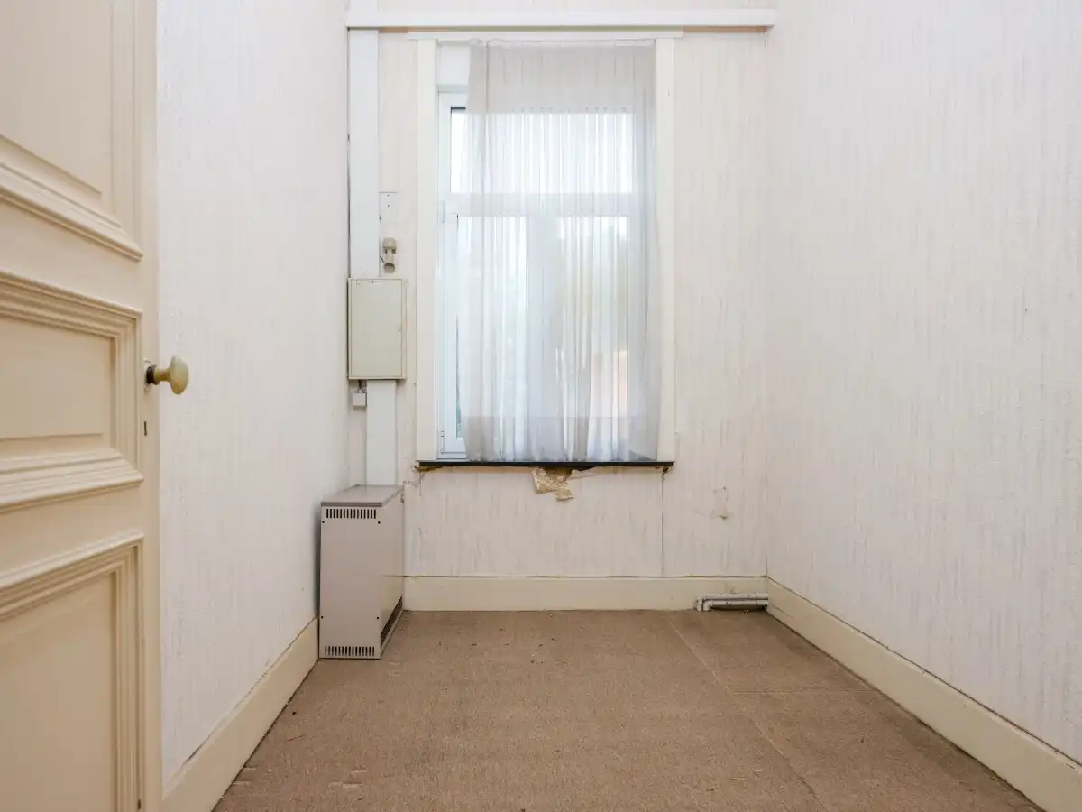 Izegem – Karaktervolle pastoriewoning met diepe tuin en tal van mogelijkheden foto 8