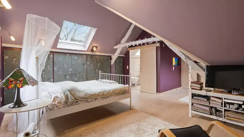 Landhuis van 269m² op 15 are met praktijkruimte/kantoor of kangoeroewoning foto 14