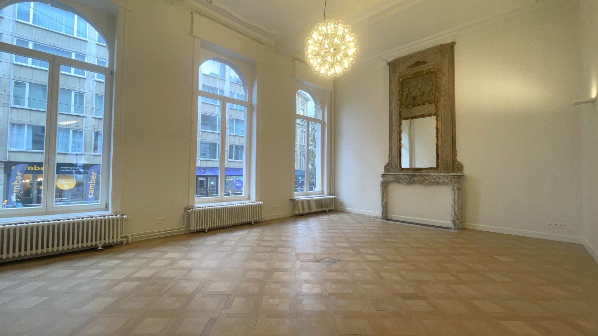Exclusief kantoorgebouw te koop dichtbij de Leien in Antwerpen foto 4