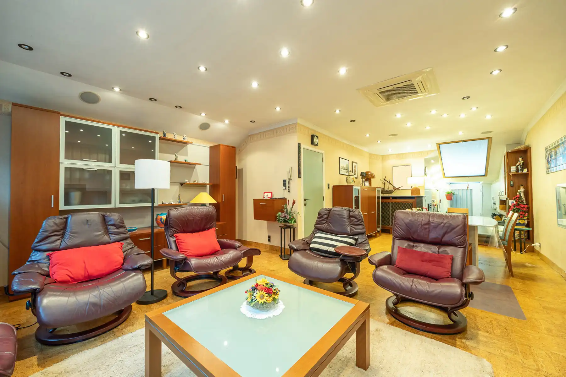 Huis met veel potentieel foto 4