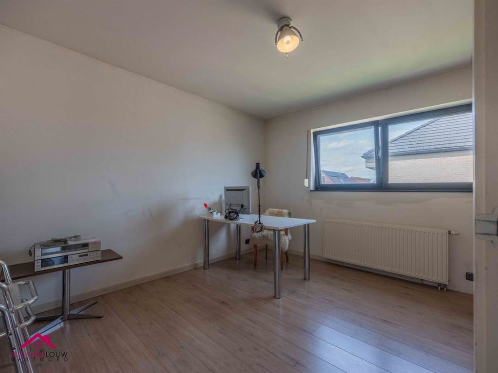 Vrijstaande gezinswoning in hedendaagse stijl foto 23