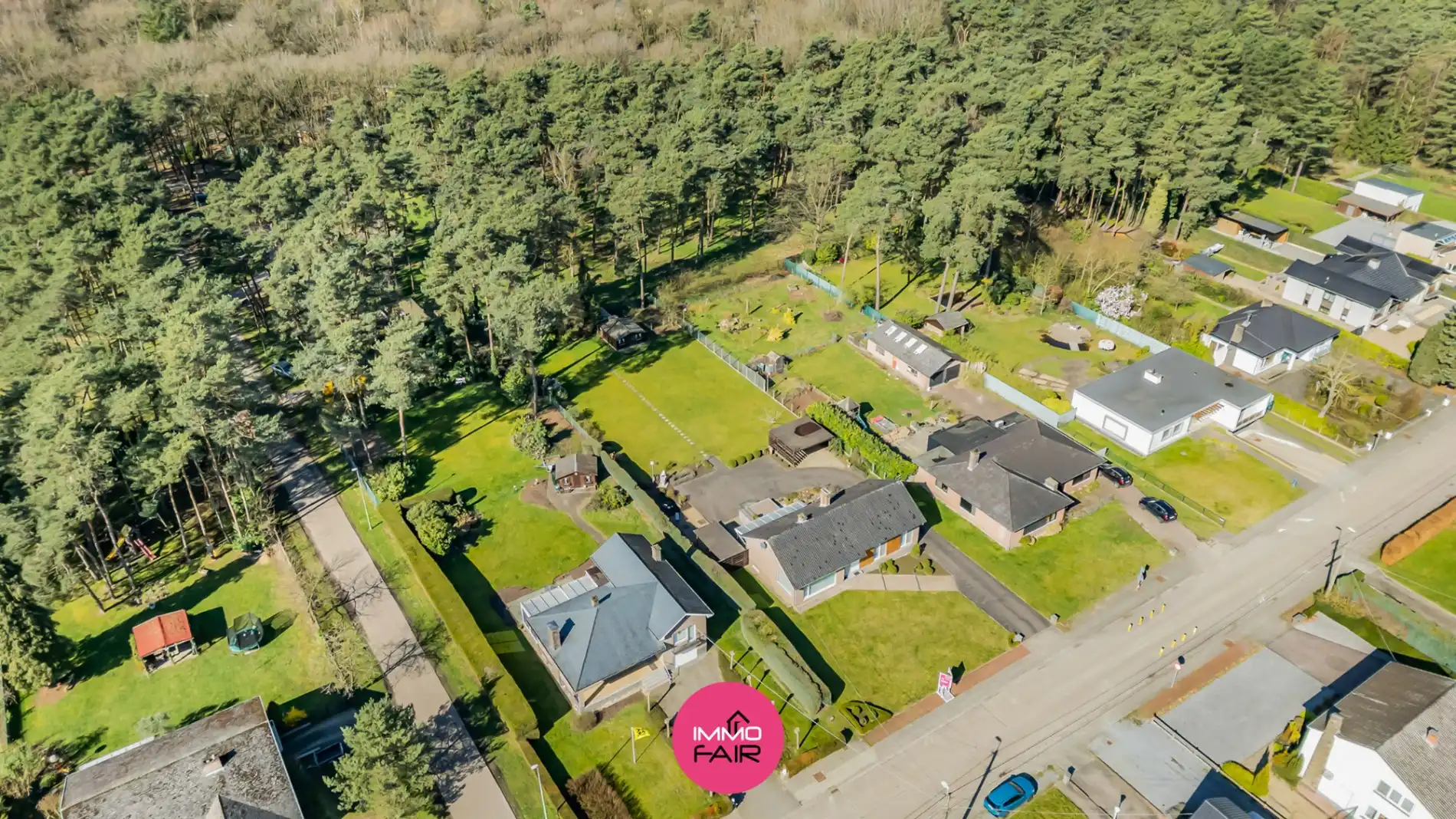 Charmante bungalow met veel potentieel, op een rustige ligging in het groene Gellik foto 12