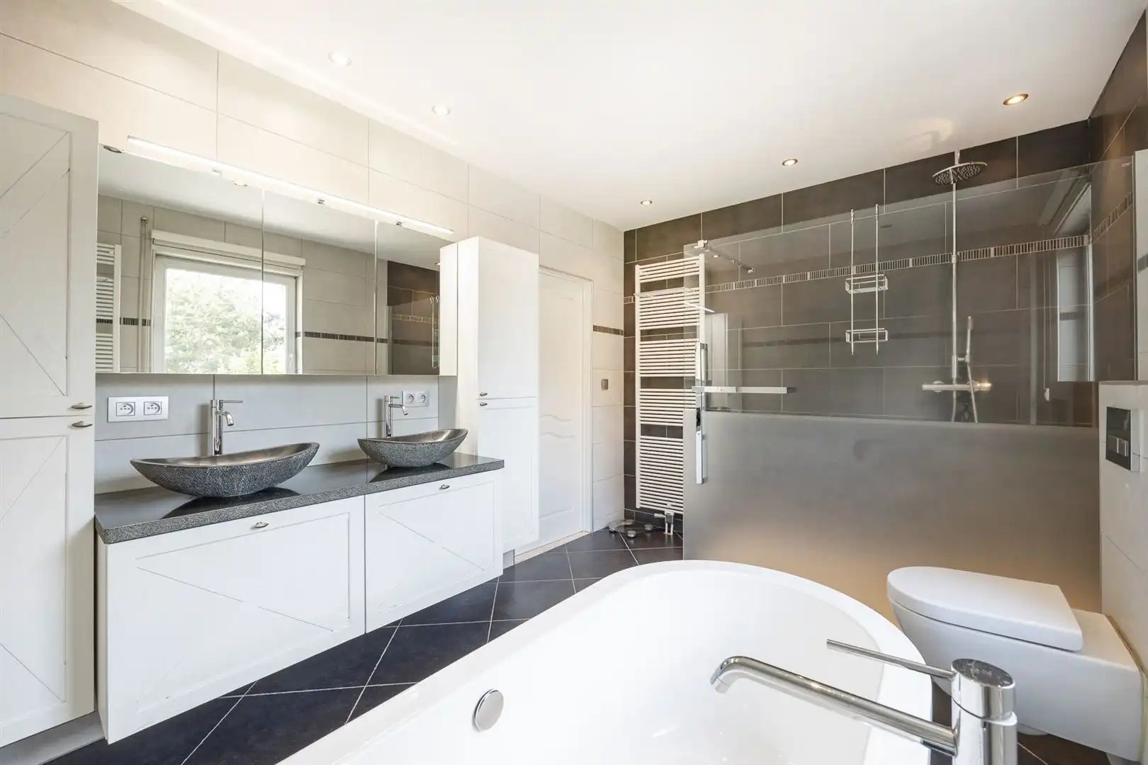 Instapklare woning met verzorgde, ruime tuin! foto 11