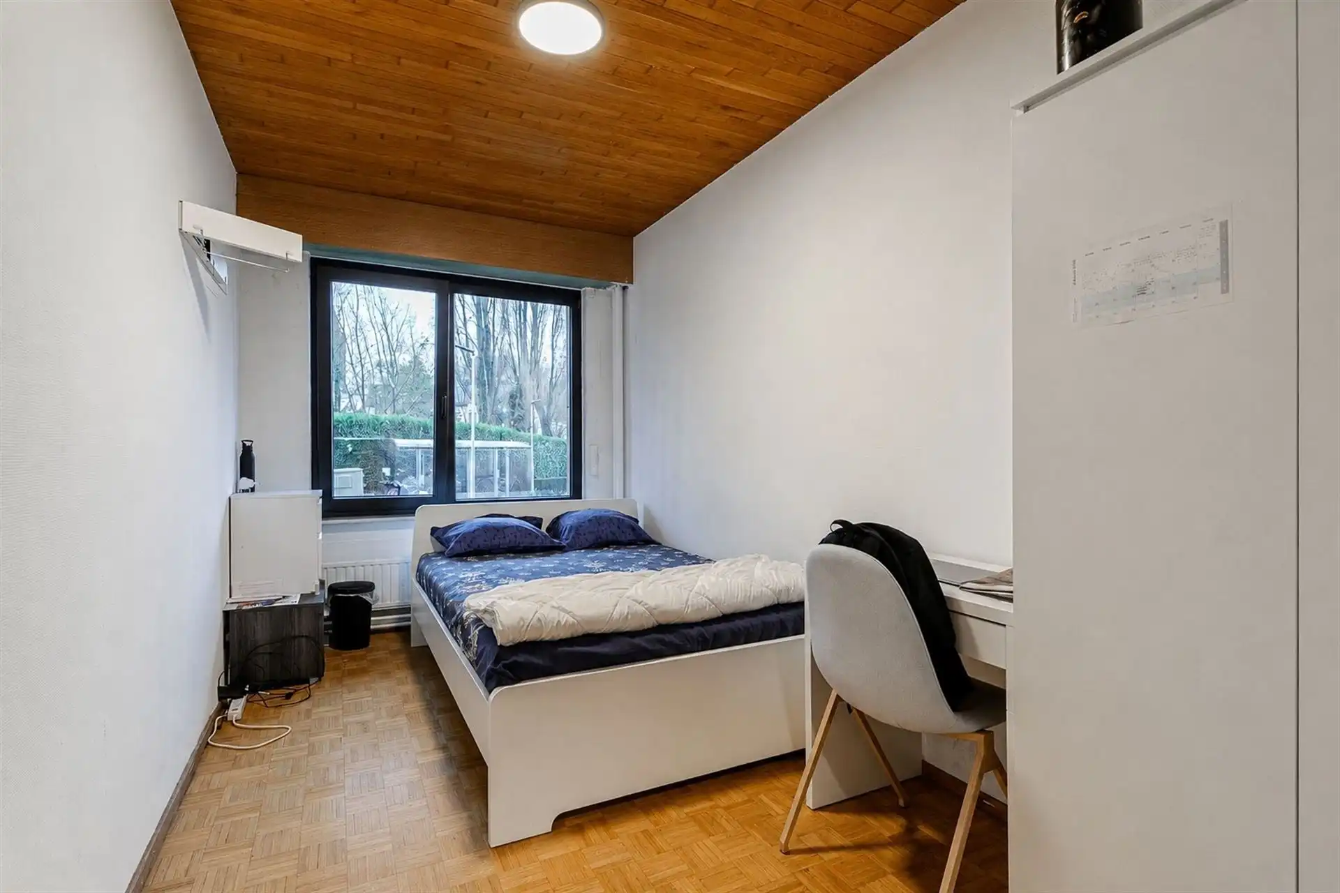 Ruim gelijkvloers appartement van 95 m² met drie slpk's! foto 5
