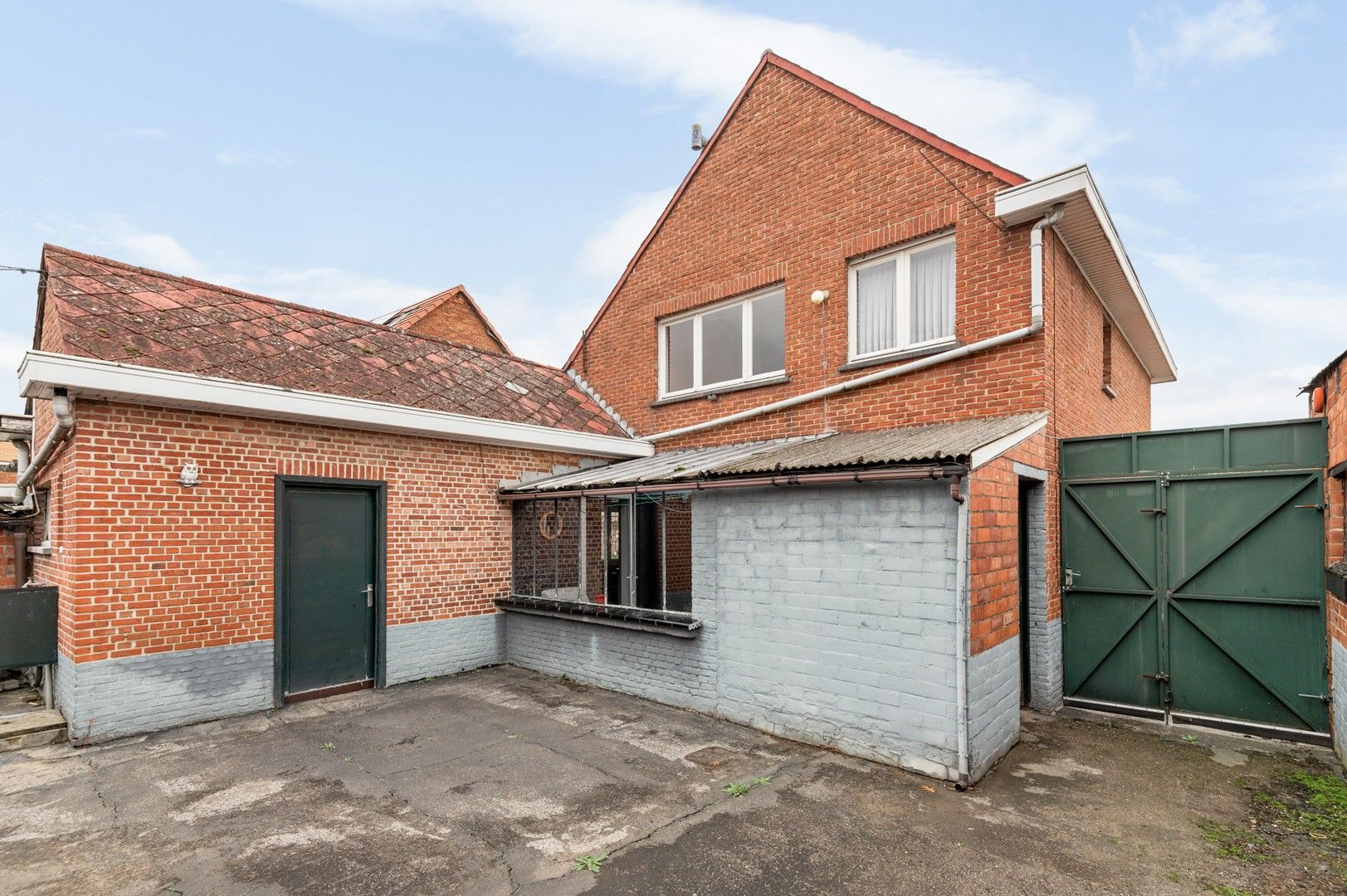 Te renoveren open bebouwing op groen perceel met prachtig uitzicht foto 14