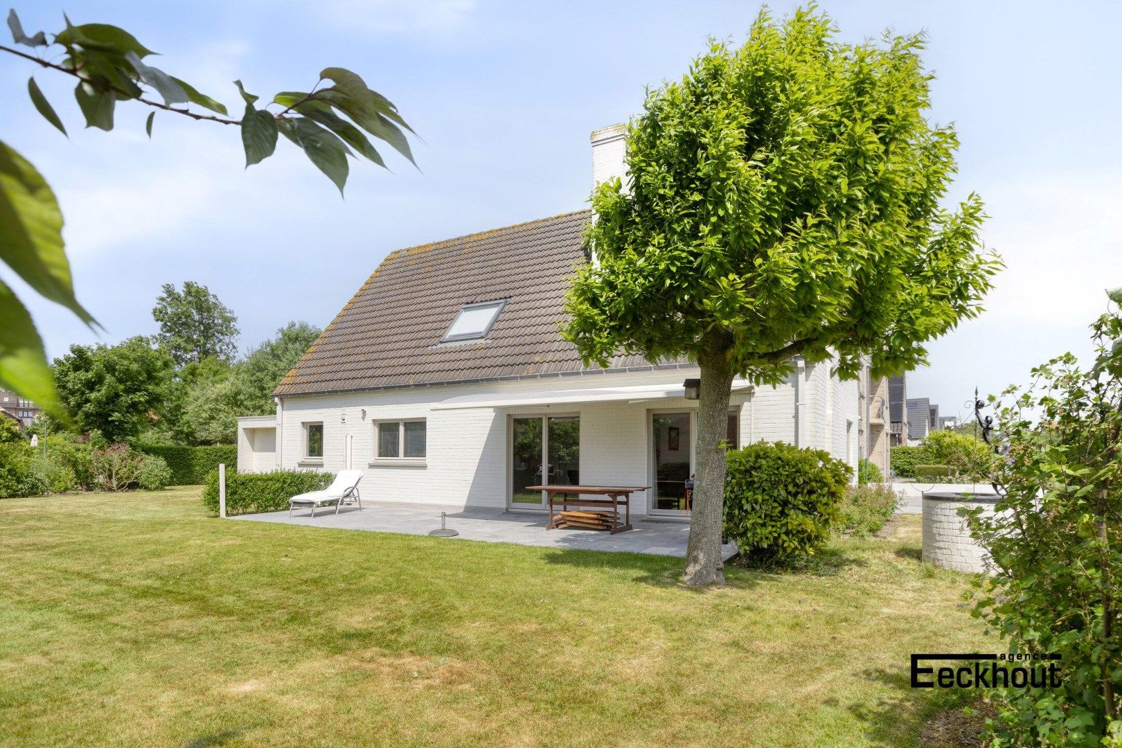 Instapklare villa met garage en aanpalend perceel bouwgrond! foto 5
