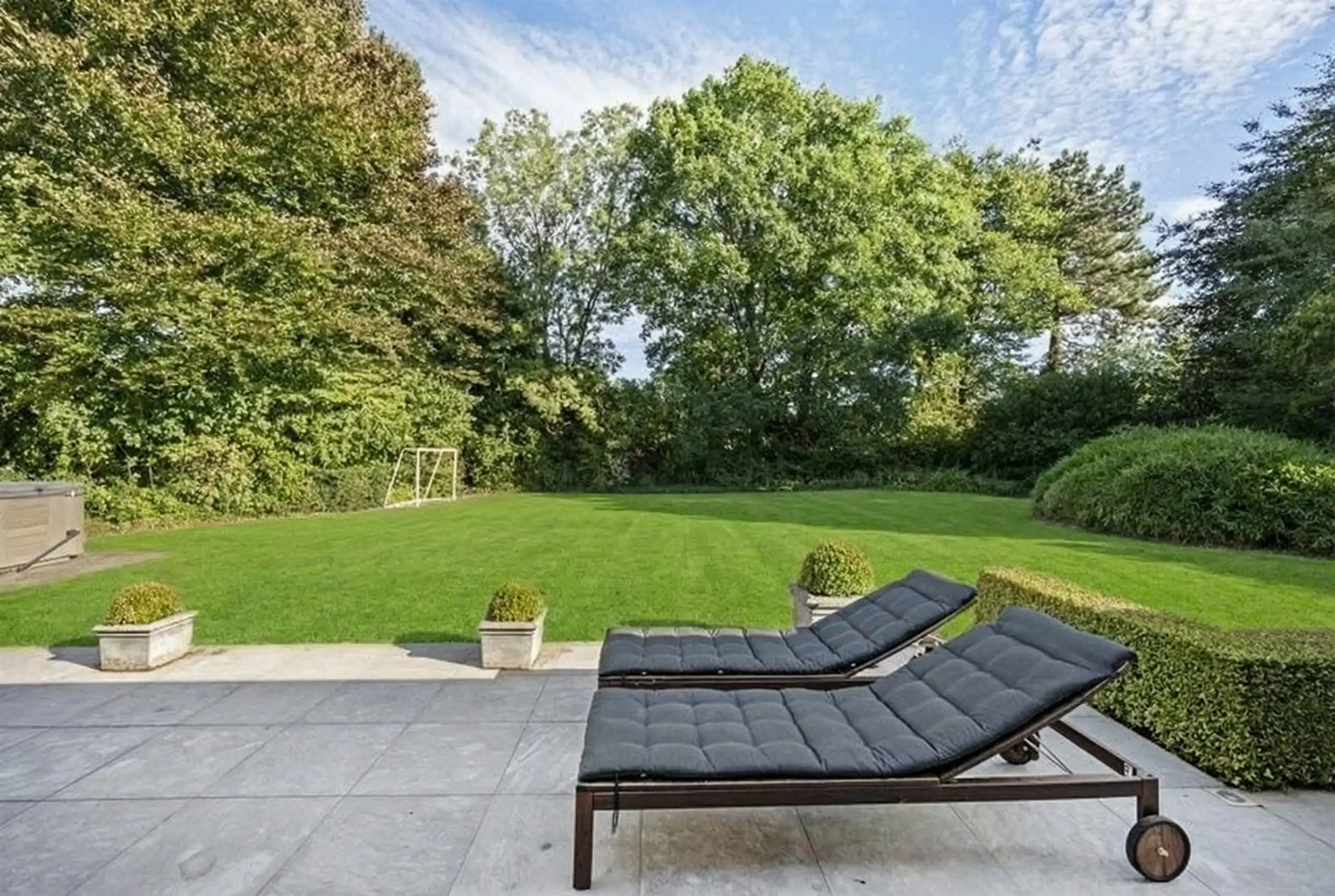 Kom binnen, kom dromen: royale eigendom op 3057 m² foto 6