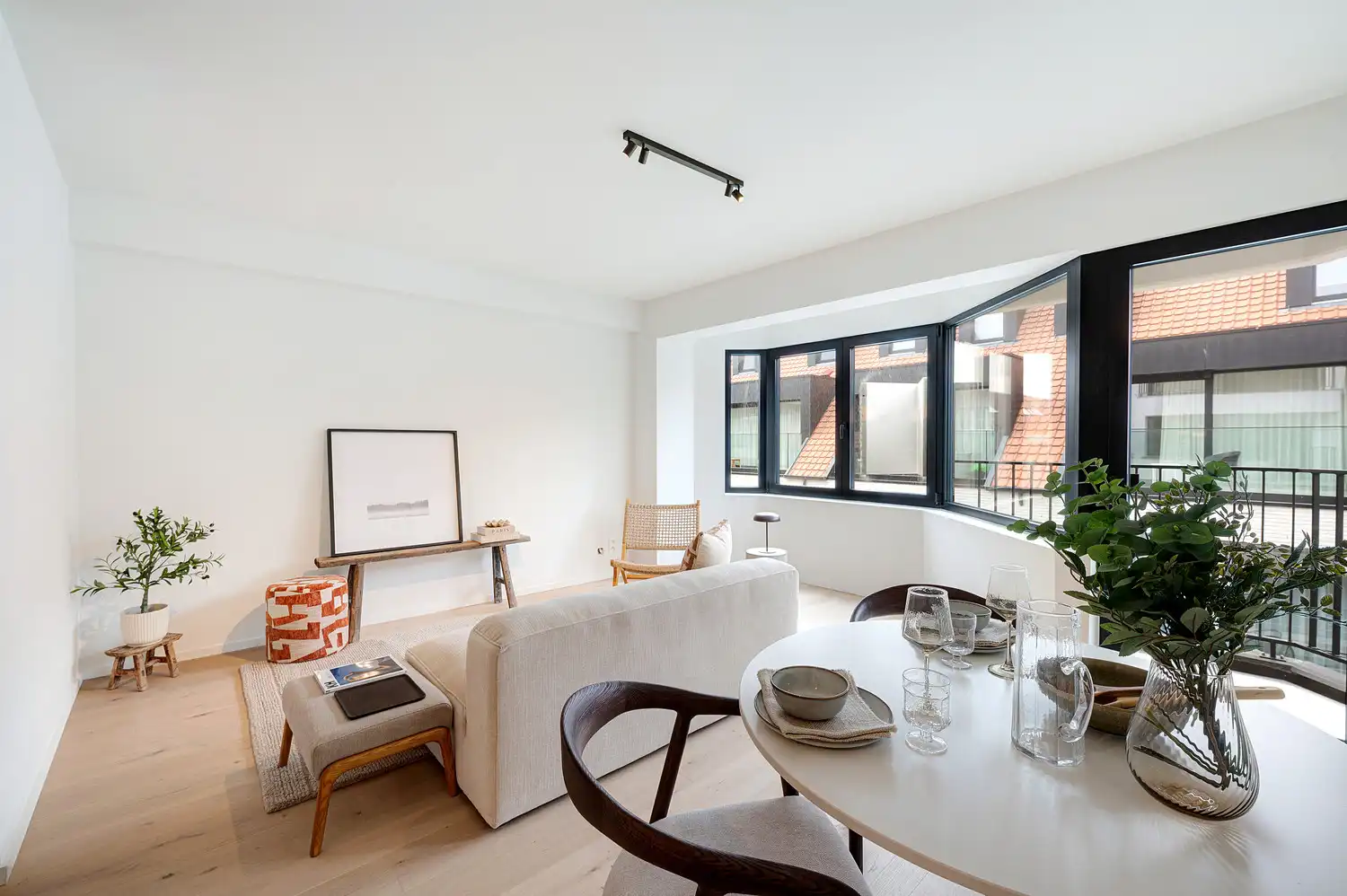Vernieuwd en energiezuinig appartement vlakbij de Zeedijk foto 7