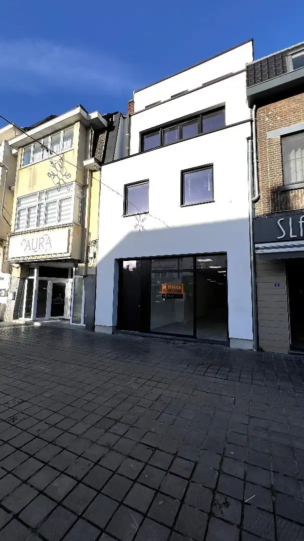 Opbrengsteigendom: Nieuwbouwbuilding op de drukbezochte Pauwengraaf! foto 2