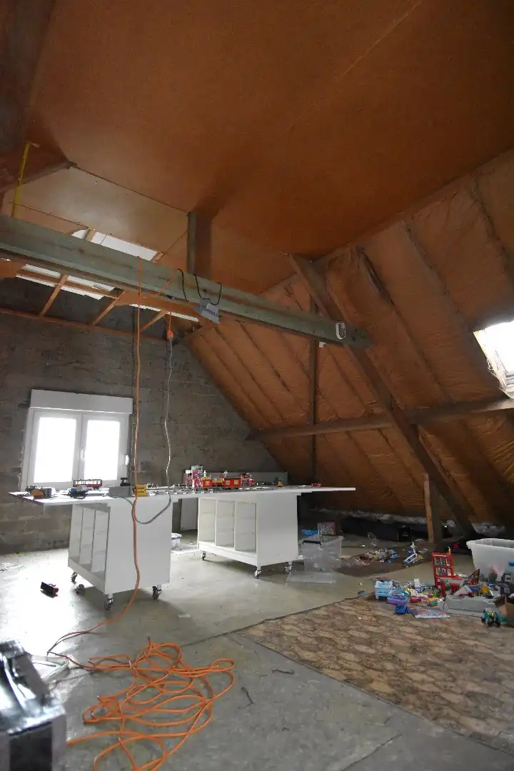 Charmante woning met 3 slaapkamers (mogelijkheid tot meer), dubbele garage en tuin te koop in Lendelede foto 11