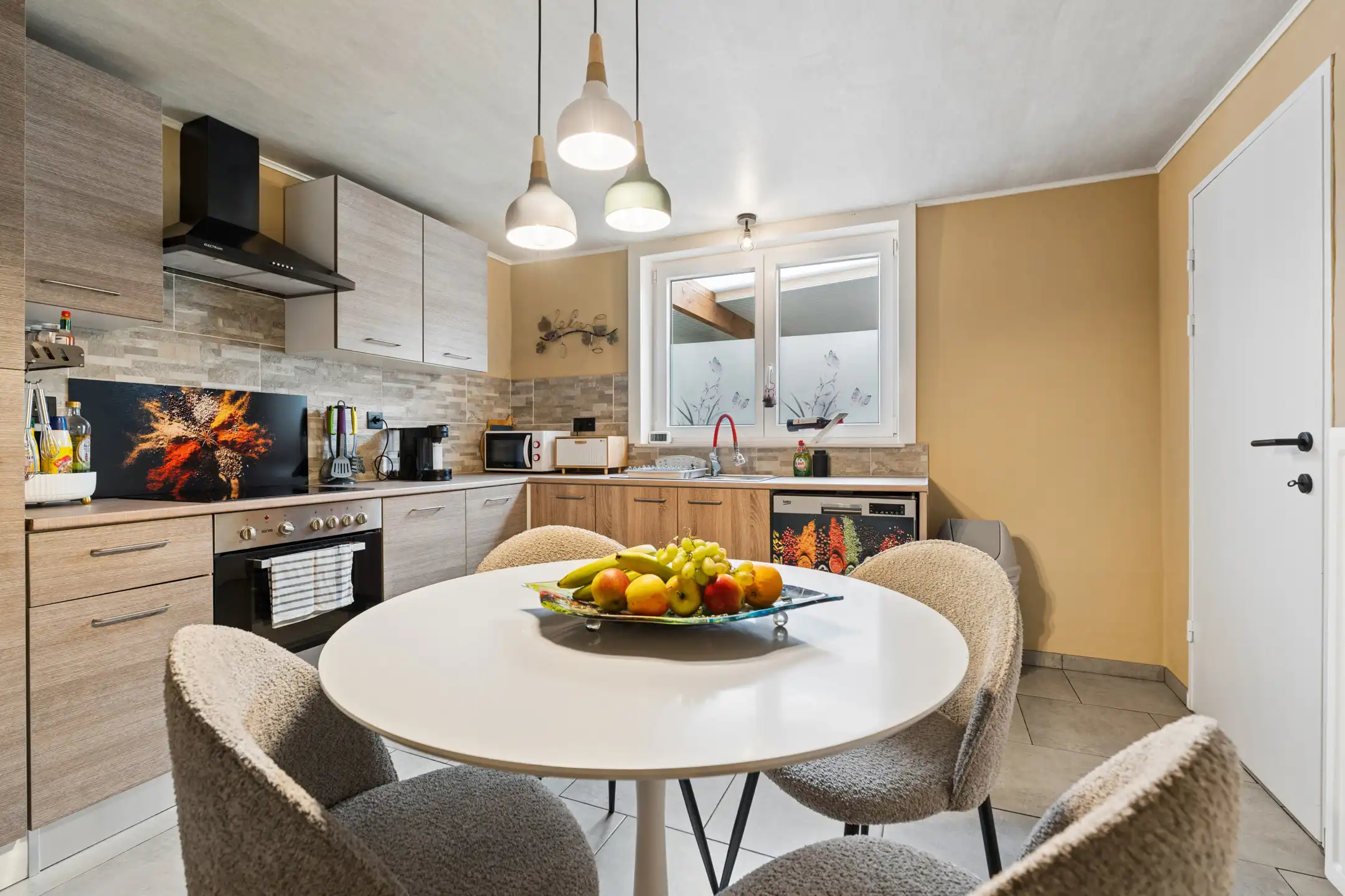 Instapklare gezinswoning met aparte woonruimte/zorgwoning foto 7