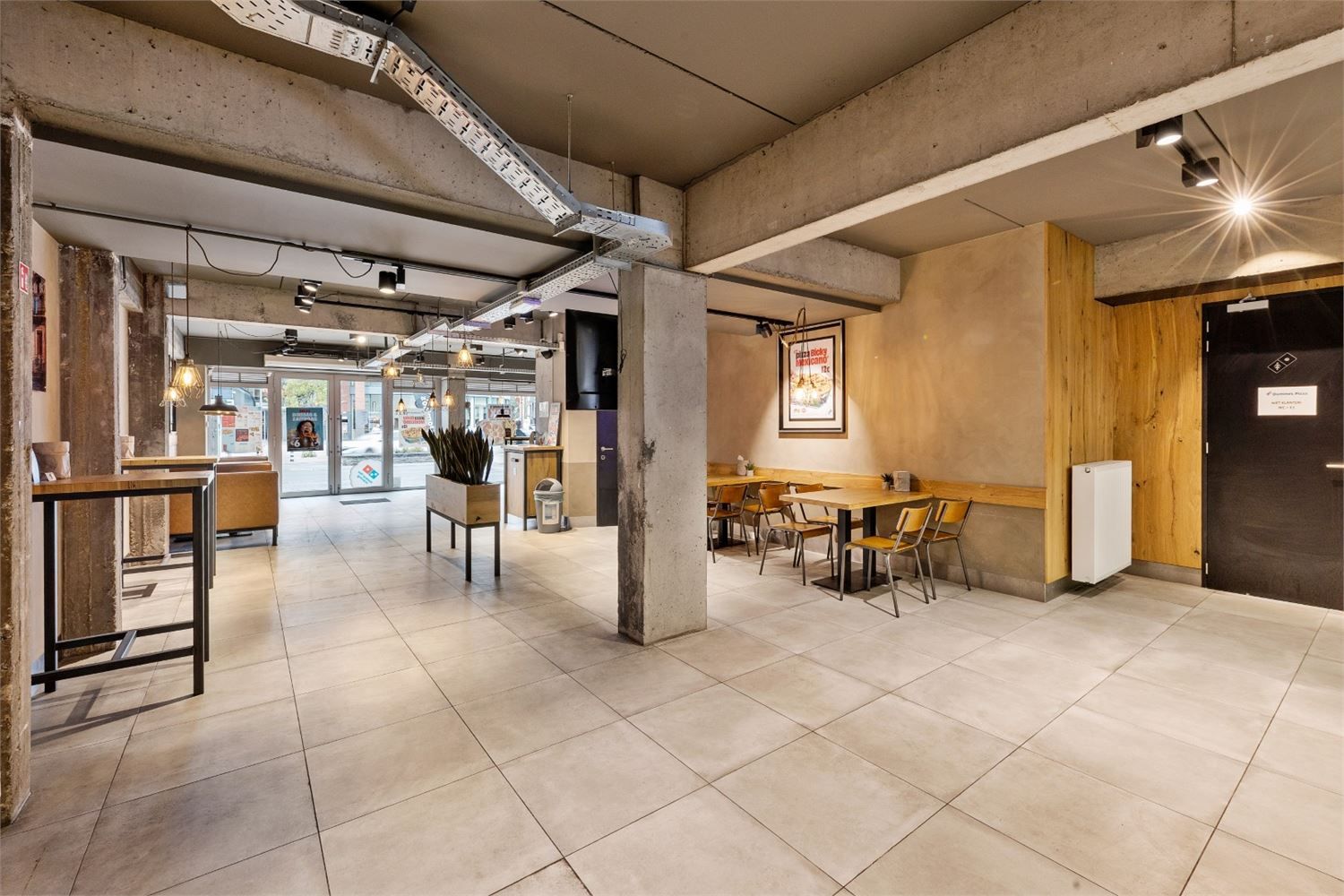 INVESTERINGSPAND VERHUURD AAN DOMINO’S PIZZA foto 2