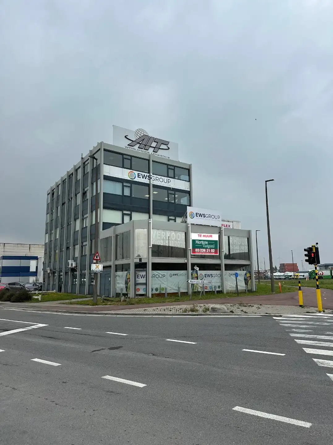 Te Huur Kantoor in de Haven van Antwerpen foto {{pictureIndex}}
