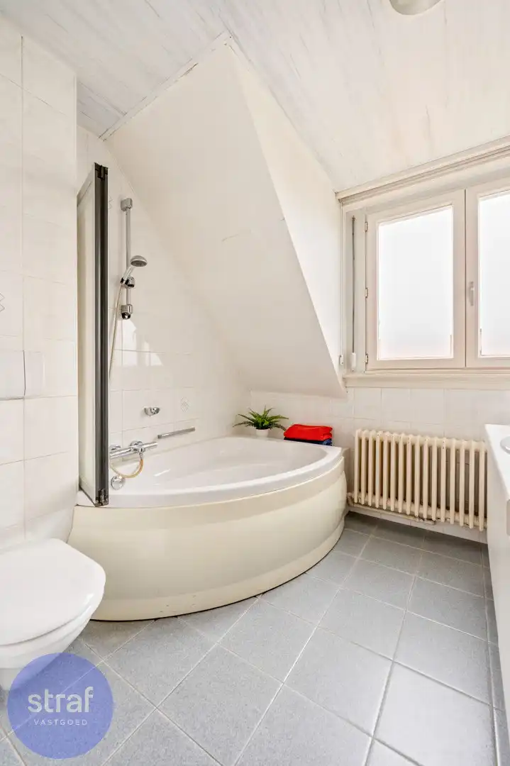 Moderne bel-etage met 3 slaapkamers op toplocatie foto 10