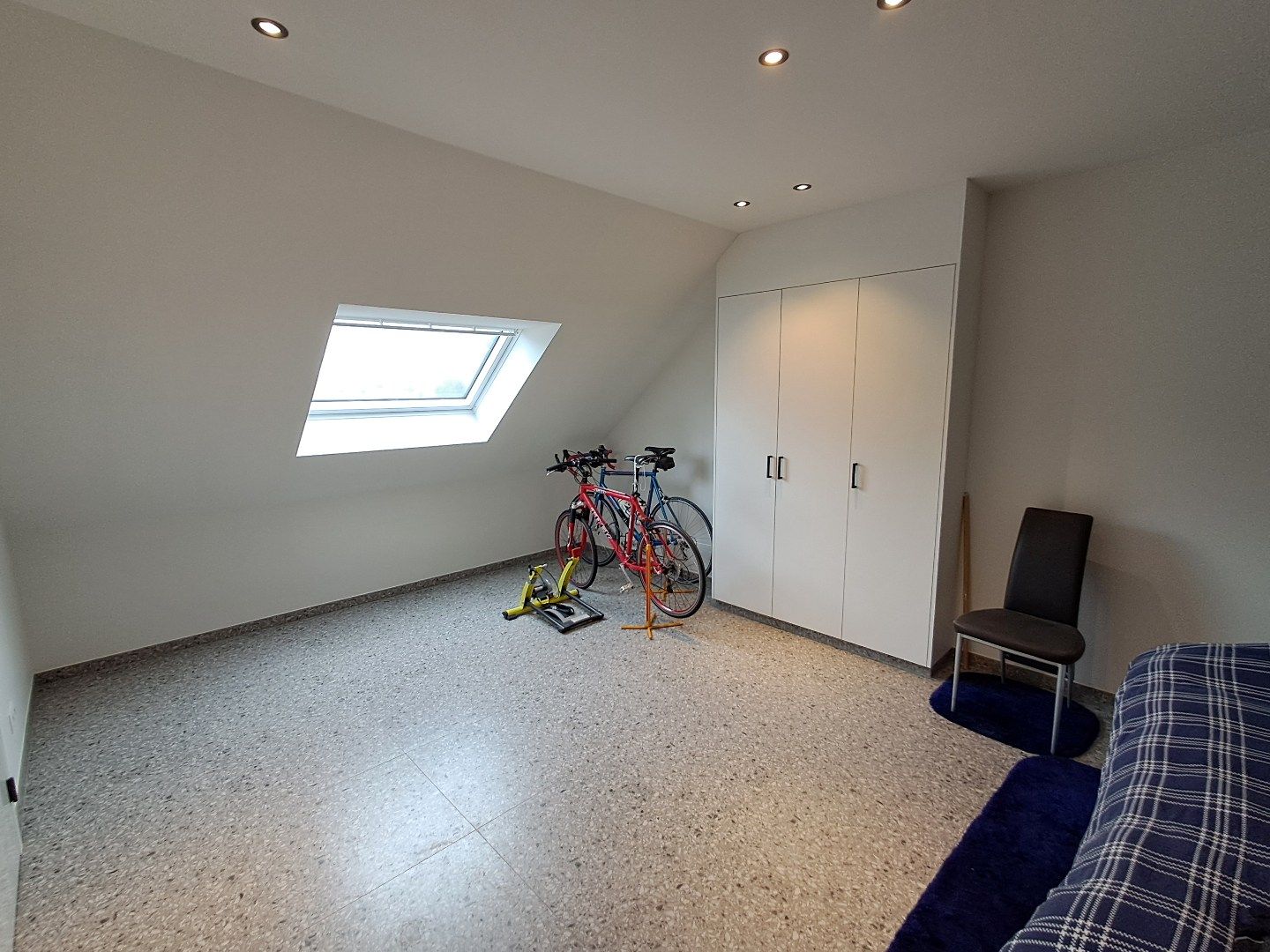 Ruime woning te Dudzele! foto 14