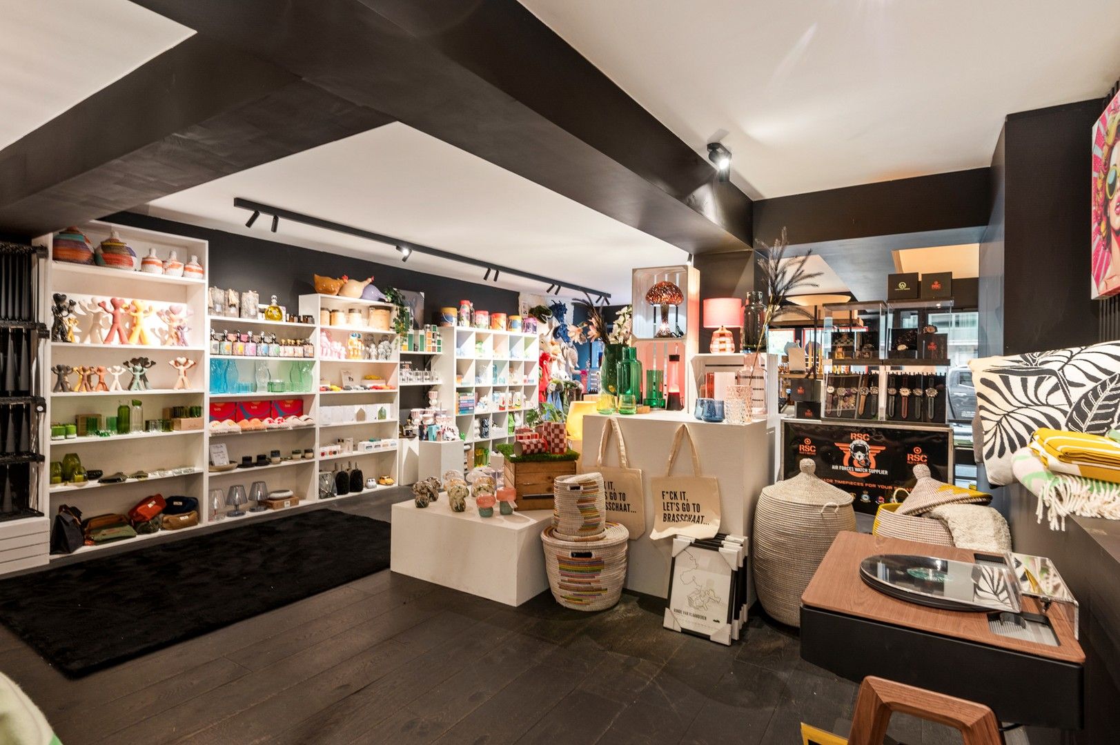 Commercieel gelijkvloers te huur met toplocatie in Brasschaat foto 5