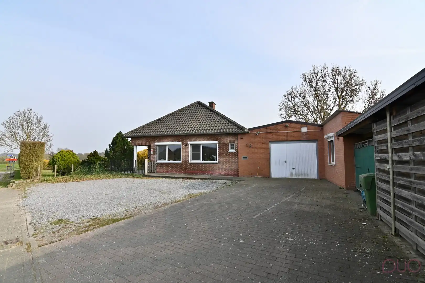 Gelijkvloerse woning gelegen in het midden van de Haspengouwse velden foto 20