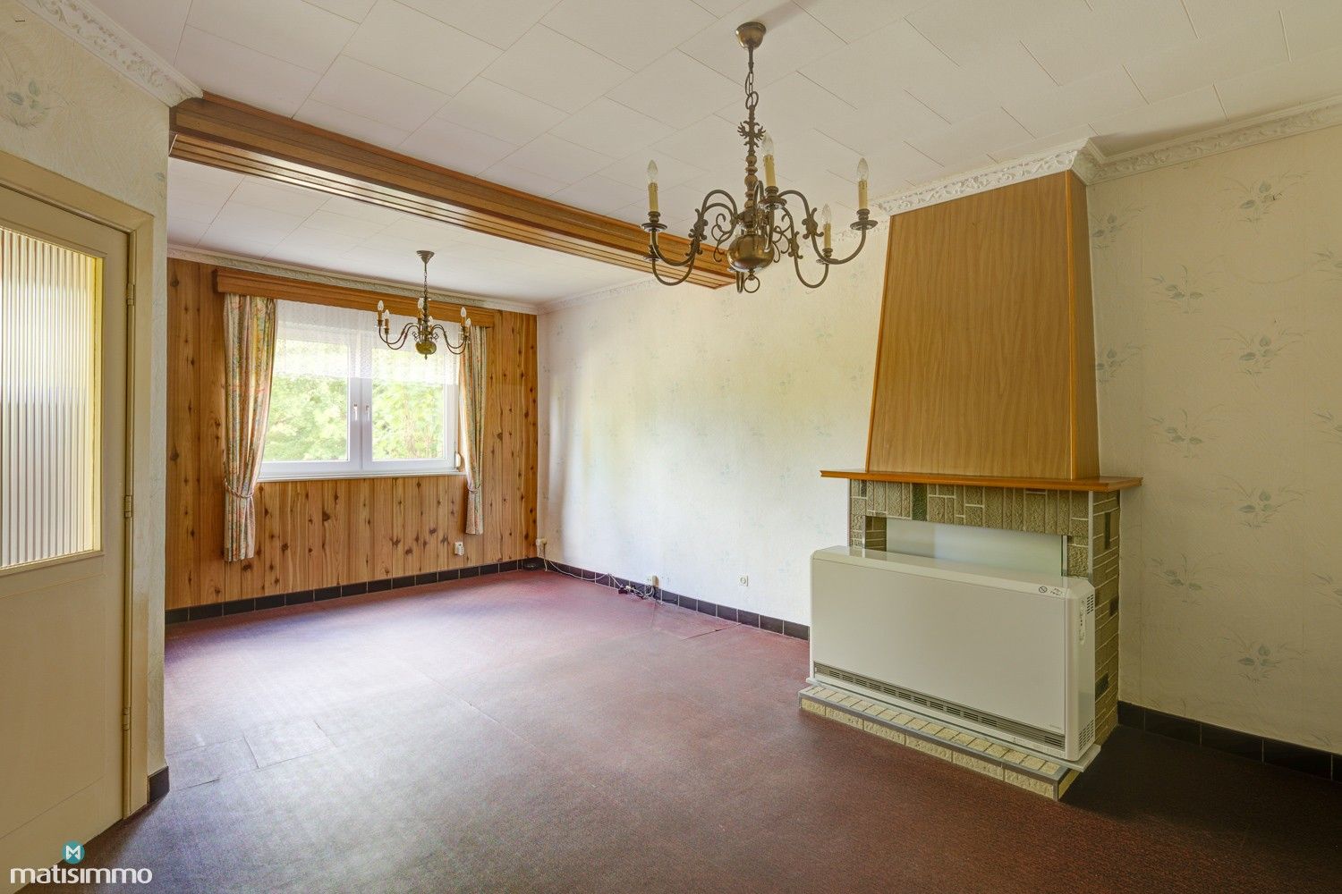 CHARMANTE EN GEZELLIGE WONING MET 4 SLAAPKAMERS, RUIME VRIJSTAANDE GARAGE EN TUIN TE GENK foto 5