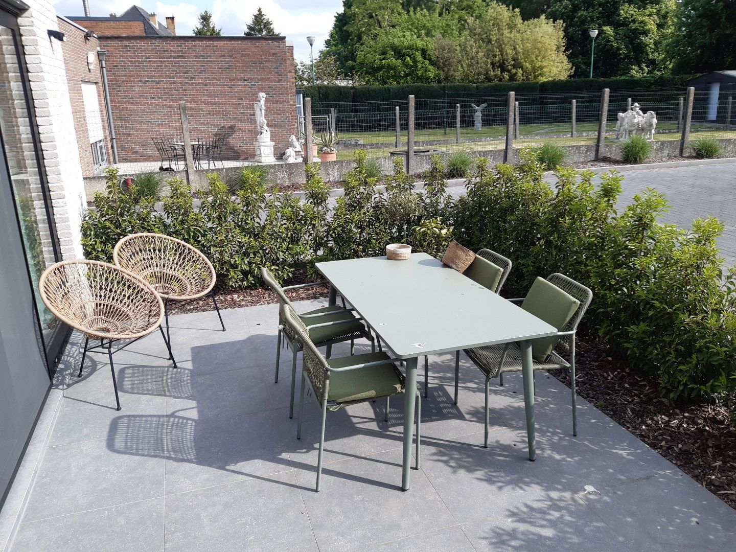 Gelijkvloers appartement met terras. foto 11