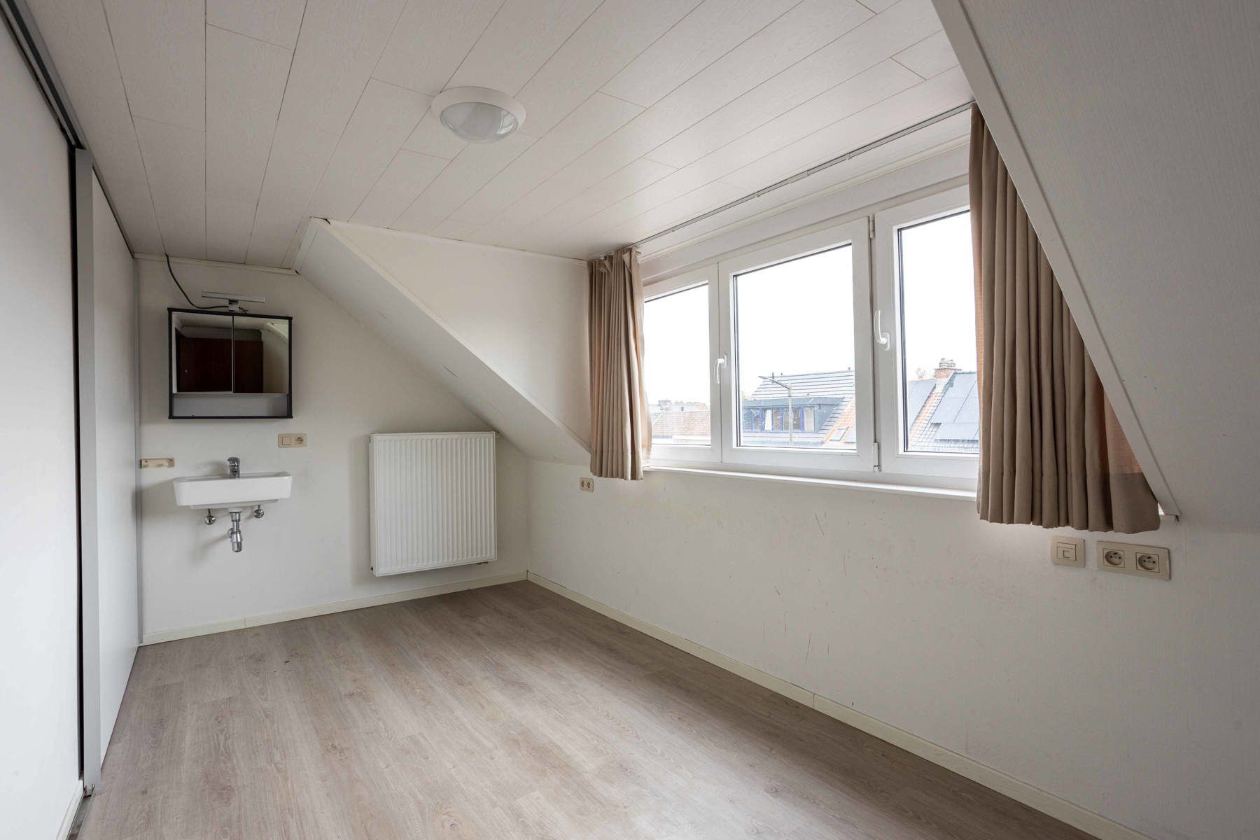 Ruime woning te koop nabij UZ Gent foto 15