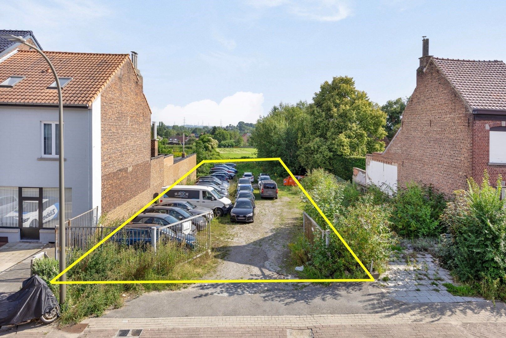 Bouwgrond voor 2 woningen of projectgrond te koop op 9a40 foto 2