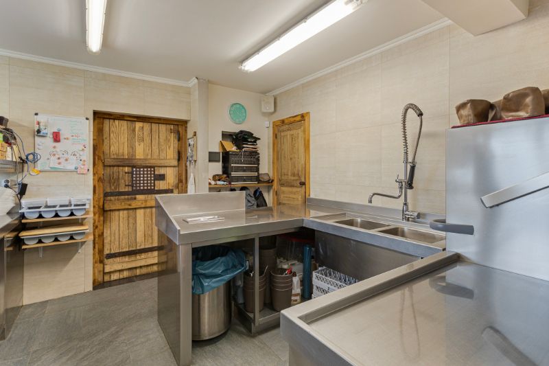 Exclusief te koop: uniek pand in de Kloosterstraat 43, Huise! foto 17