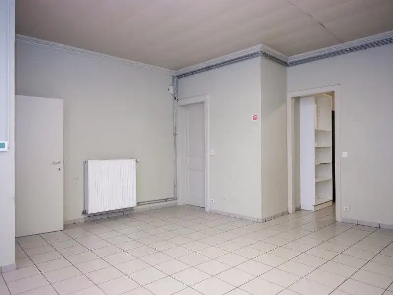 Woning vlak bij het station met tuin en achteruitgang foto 5