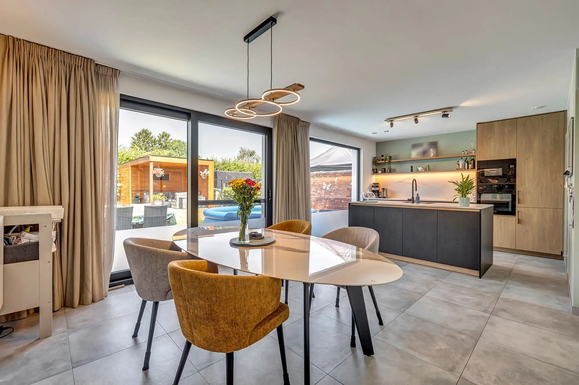 Energetische nieuwbouw in rustige woonwijk foto 4
