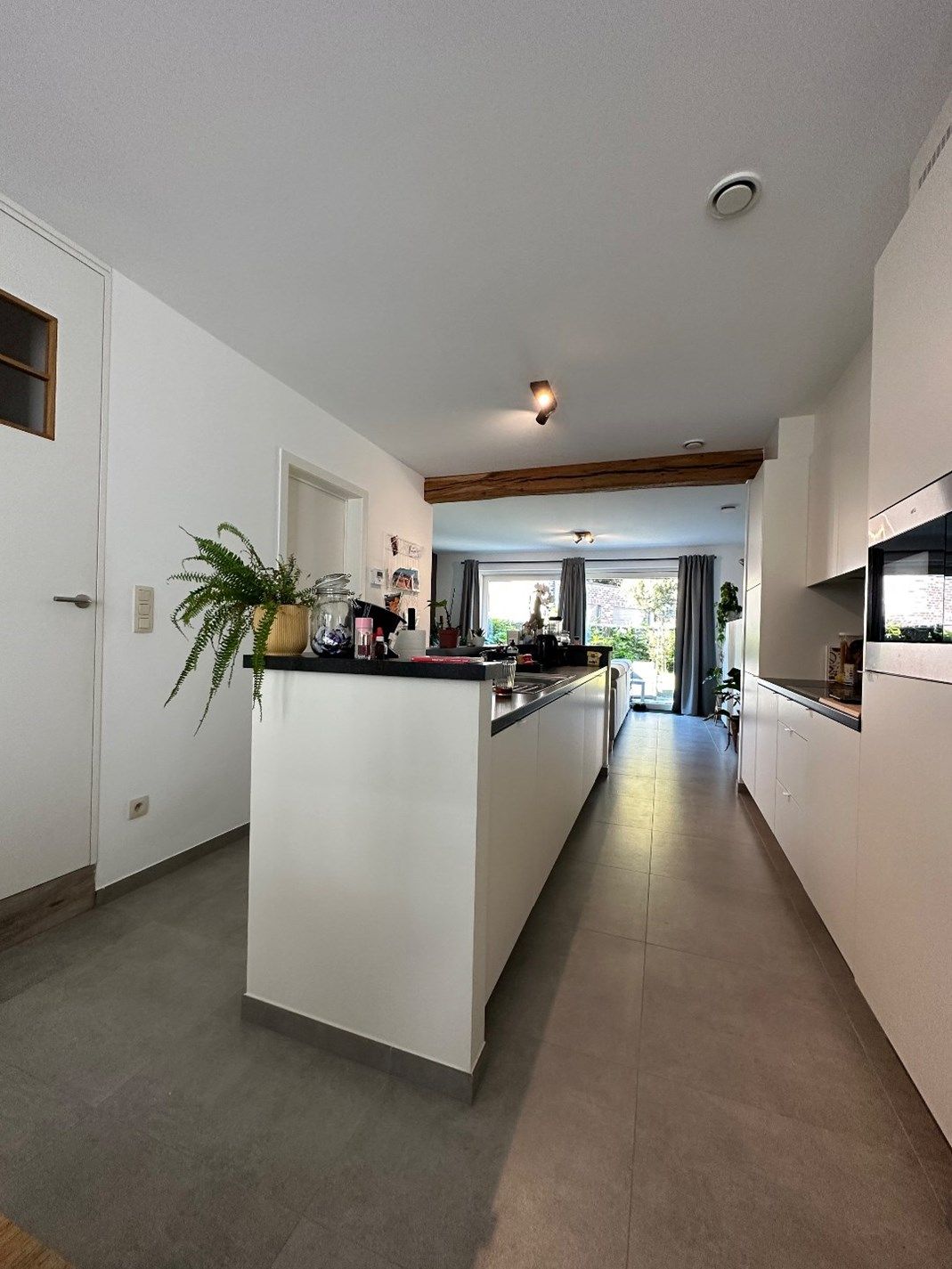 Woning met 4 slaapkamers en garage te Koekelare foto 8