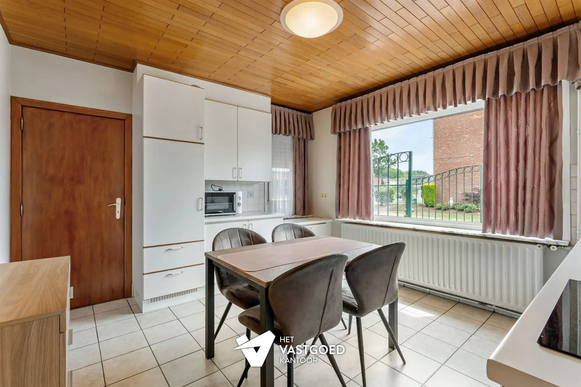 VERRASSEND RUIME OP TE FRISSEN WONING RUSTIG GELEGEN OP EEN PERCEEL VAN 5A32CA TE BEVERLO foto 10