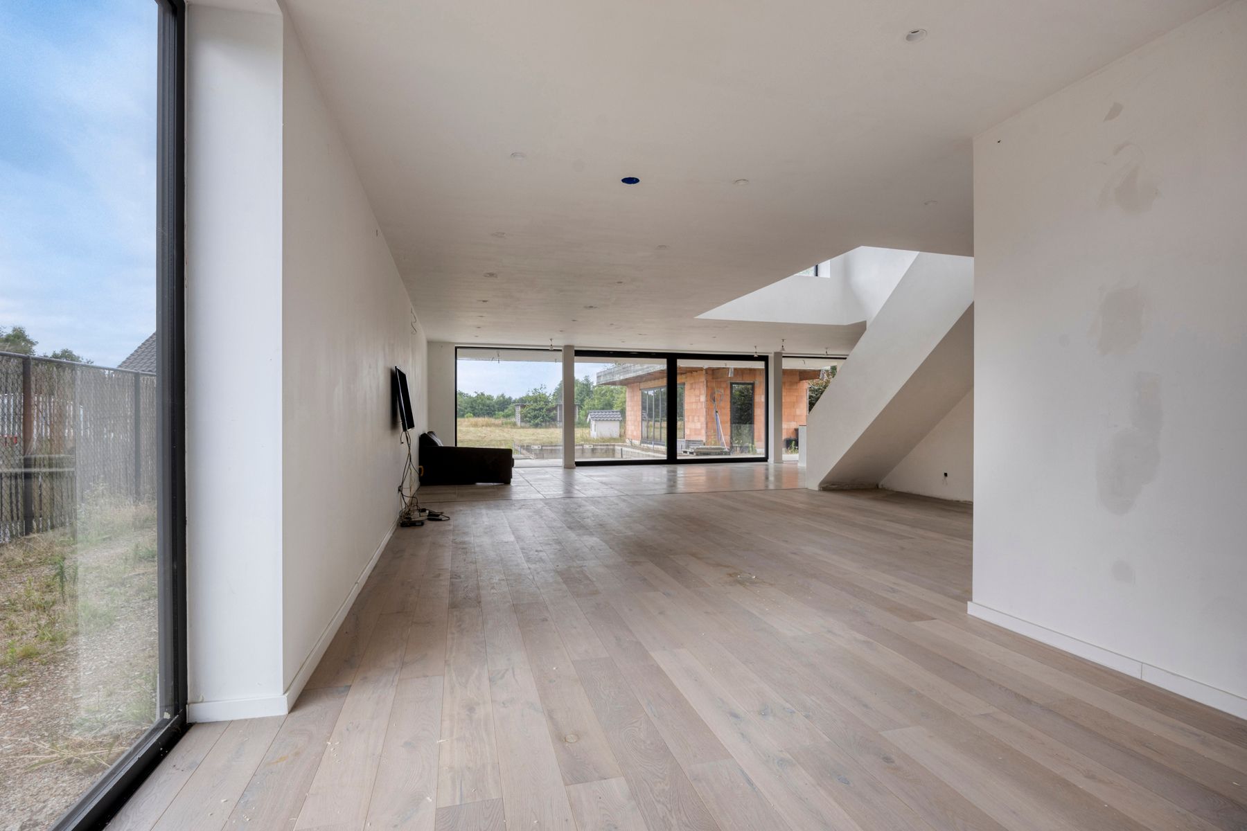 Moderne nieuwbouw villa met strak design ZONDER BTW  – nog verder af te werken naar eigen smaak! foto 7