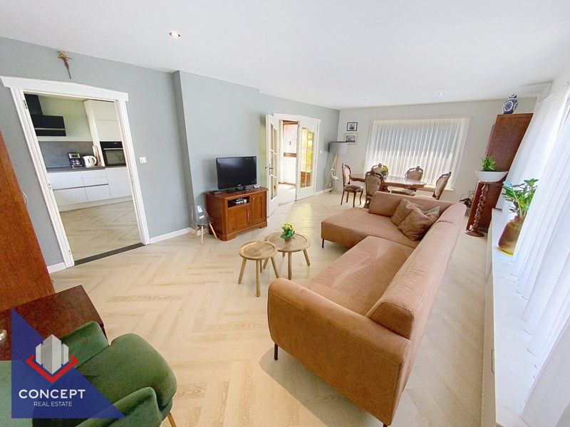 Instapklare woning met 3 slaapkamers met achterliggende paardenweides. foto 4