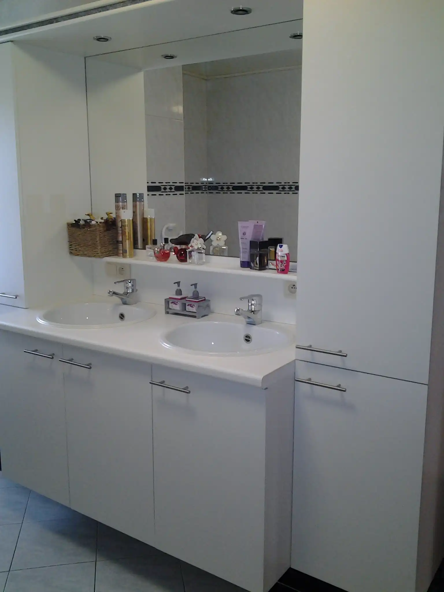 PRACHTIG GELEGEN ALLEENSTAANDE VILLA foto 11