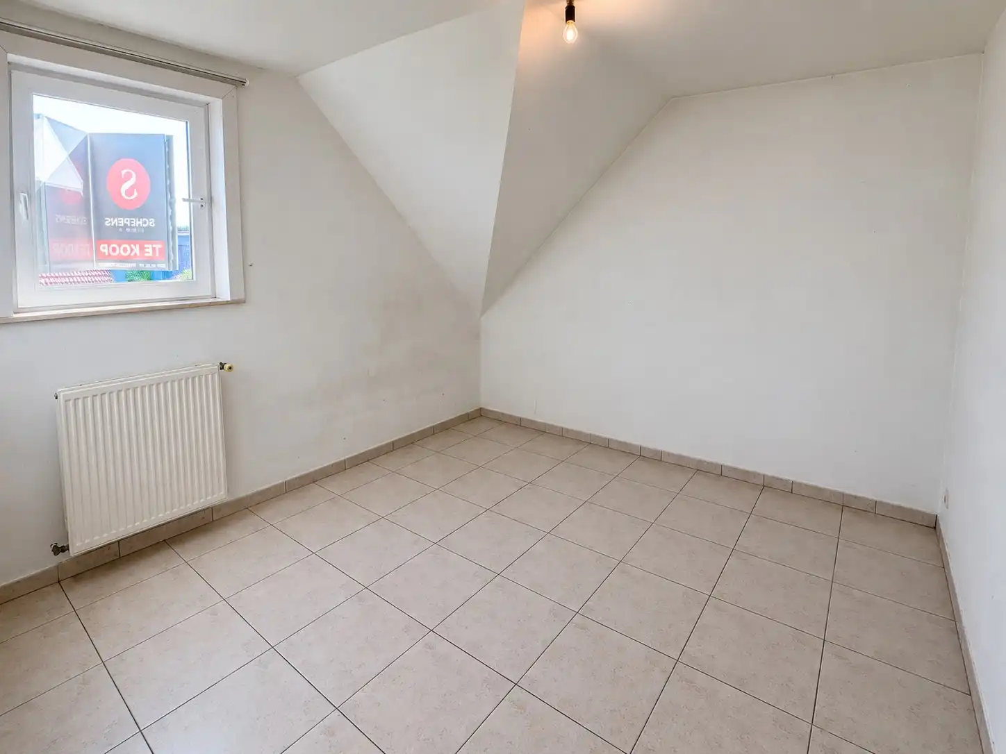 Ruim duplexappartement met 3 slaapkamers nabij het centrum. foto 10