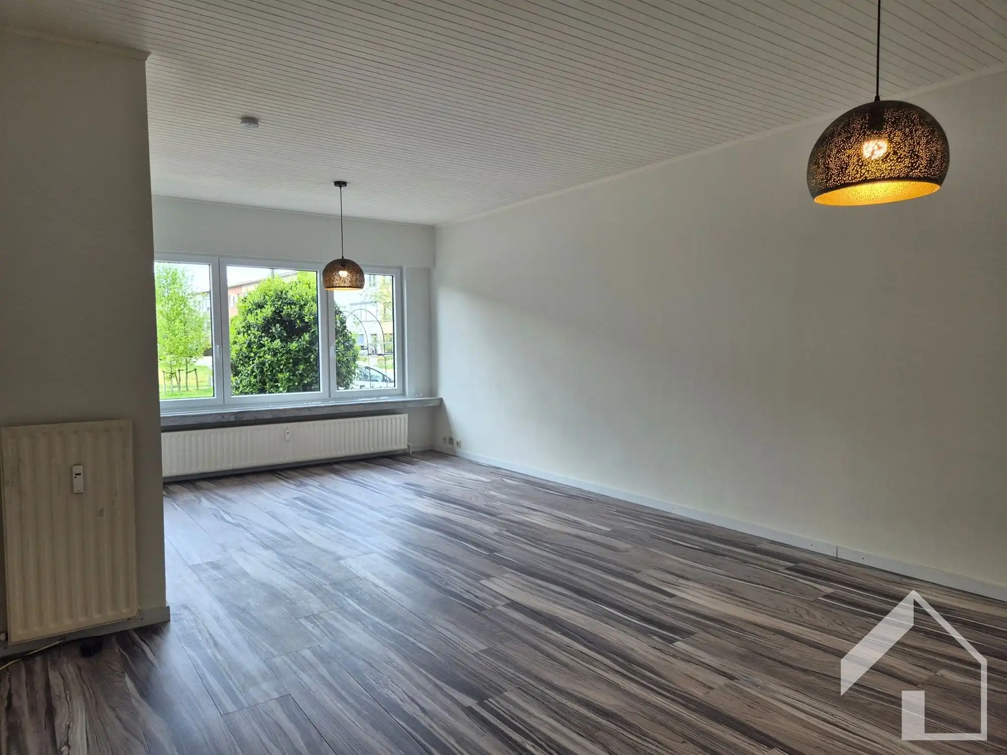 gelijkvloersappartement met 2 slaapkamers, tuin en garage foto 5