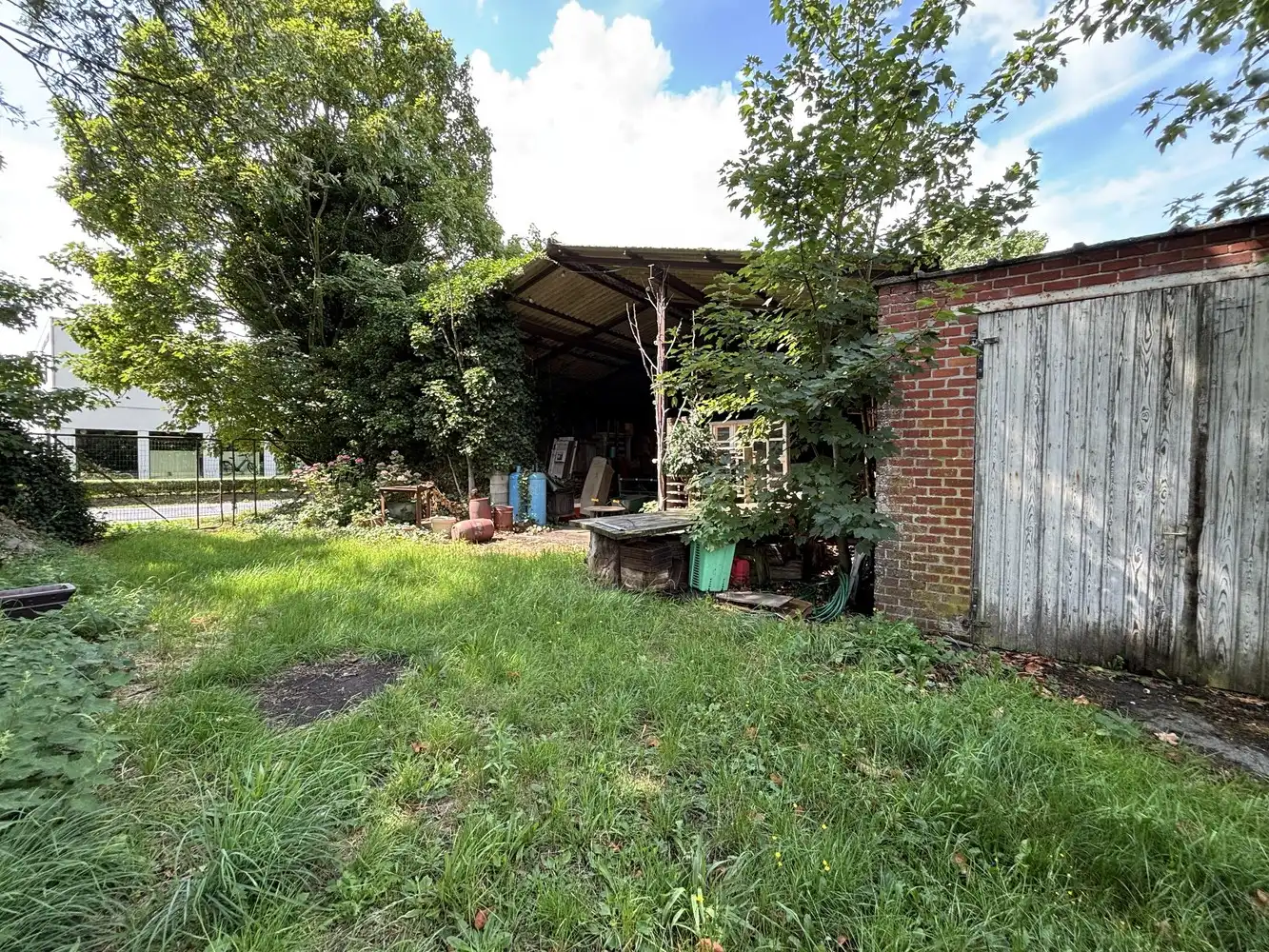 Woning-bijgebouw met tuin te Zwevezele foto 4