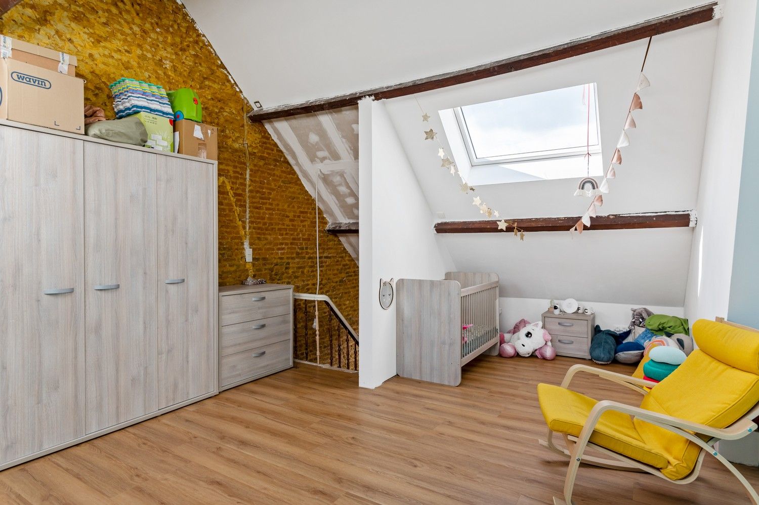 Deels gerenoveerde woning met 3 slaapkamers nabij centrum Lint foto 13