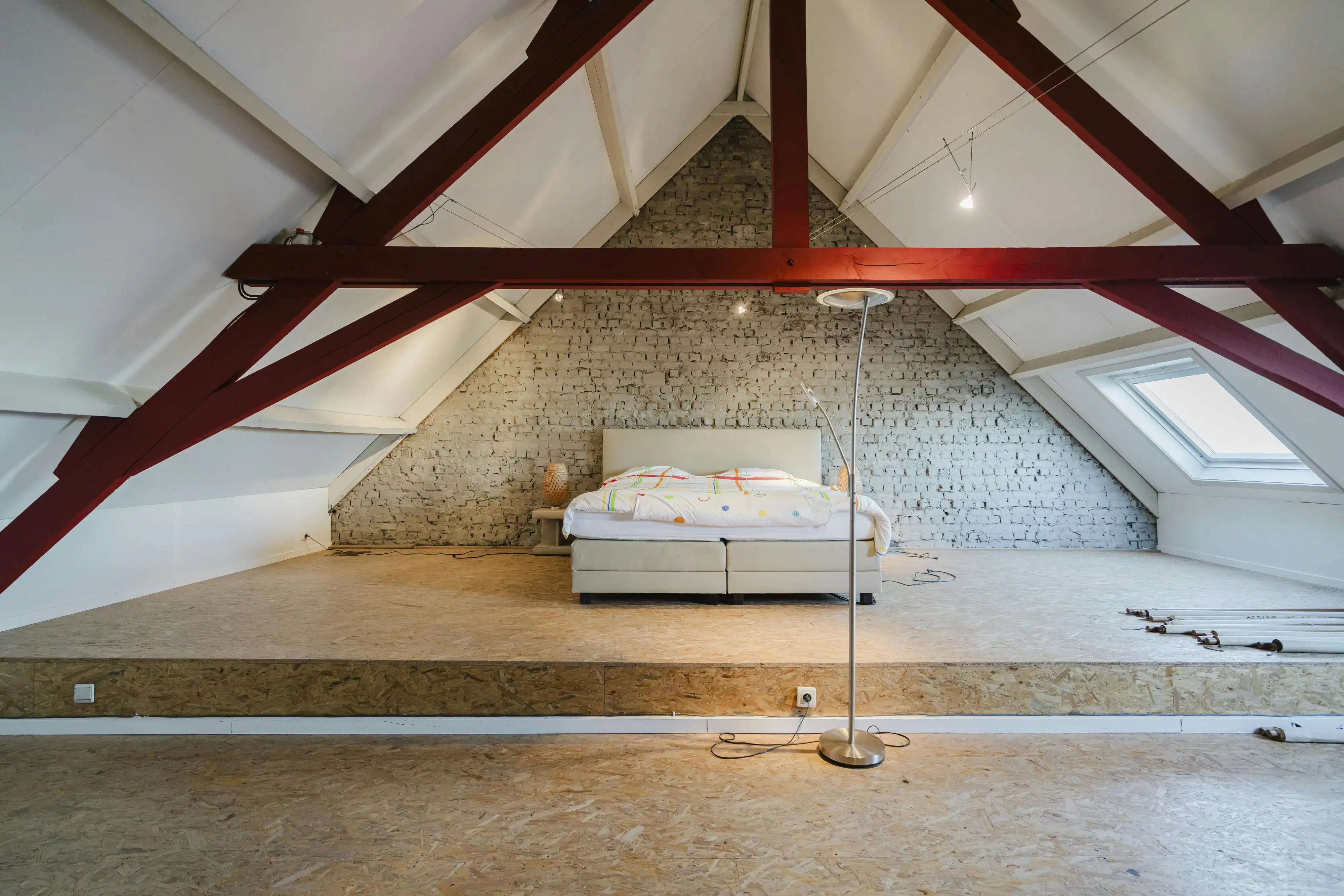 Gerenoveerde burgerwoning met 5 kamers te koop Beveren-Leie foto 22