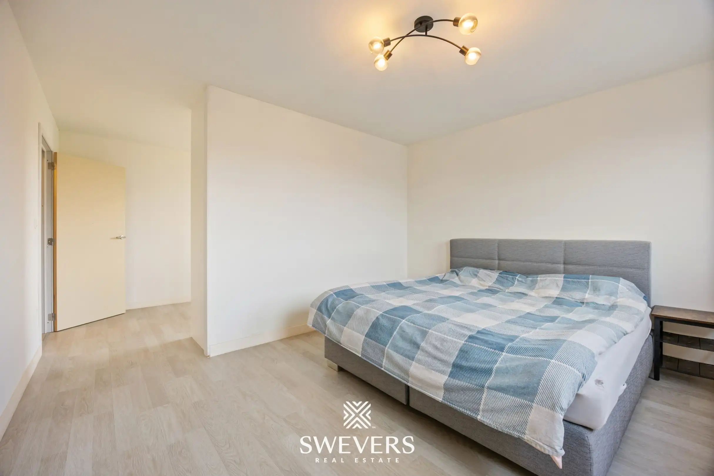 Ruime, instapklare woning uit 2023 met 3 slaapkamers en afgewerkte zolder foto 14