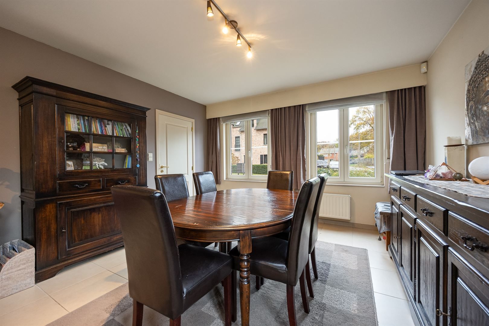 Woning op toplocatie met ruime tuin en zicht op bosgebied. foto 4